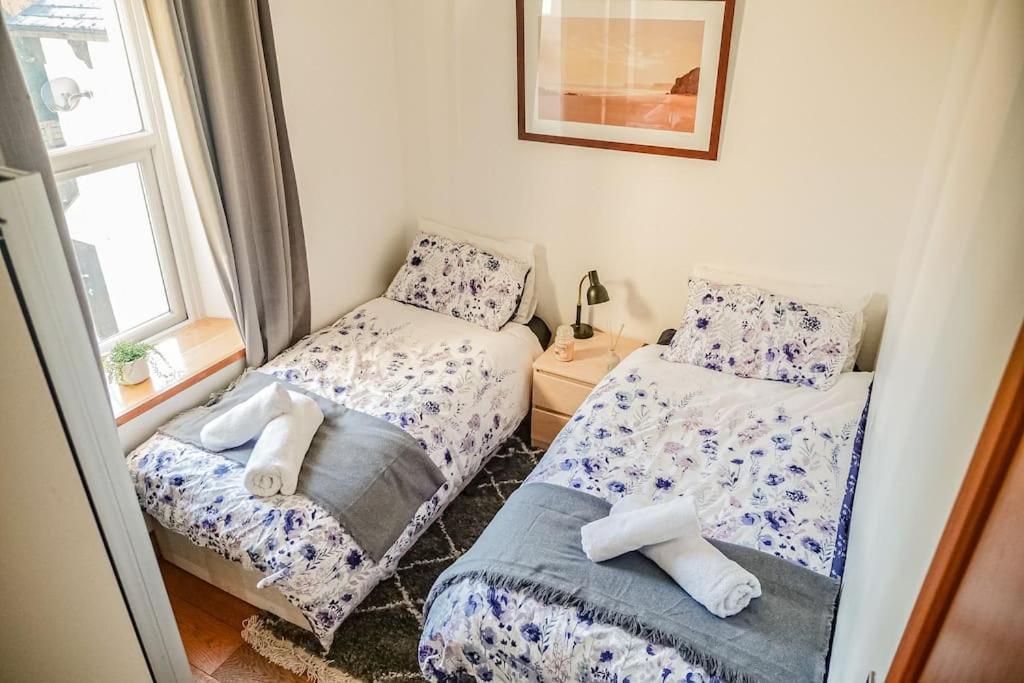 Charming City Centre Apartment Cardiff Esterno foto